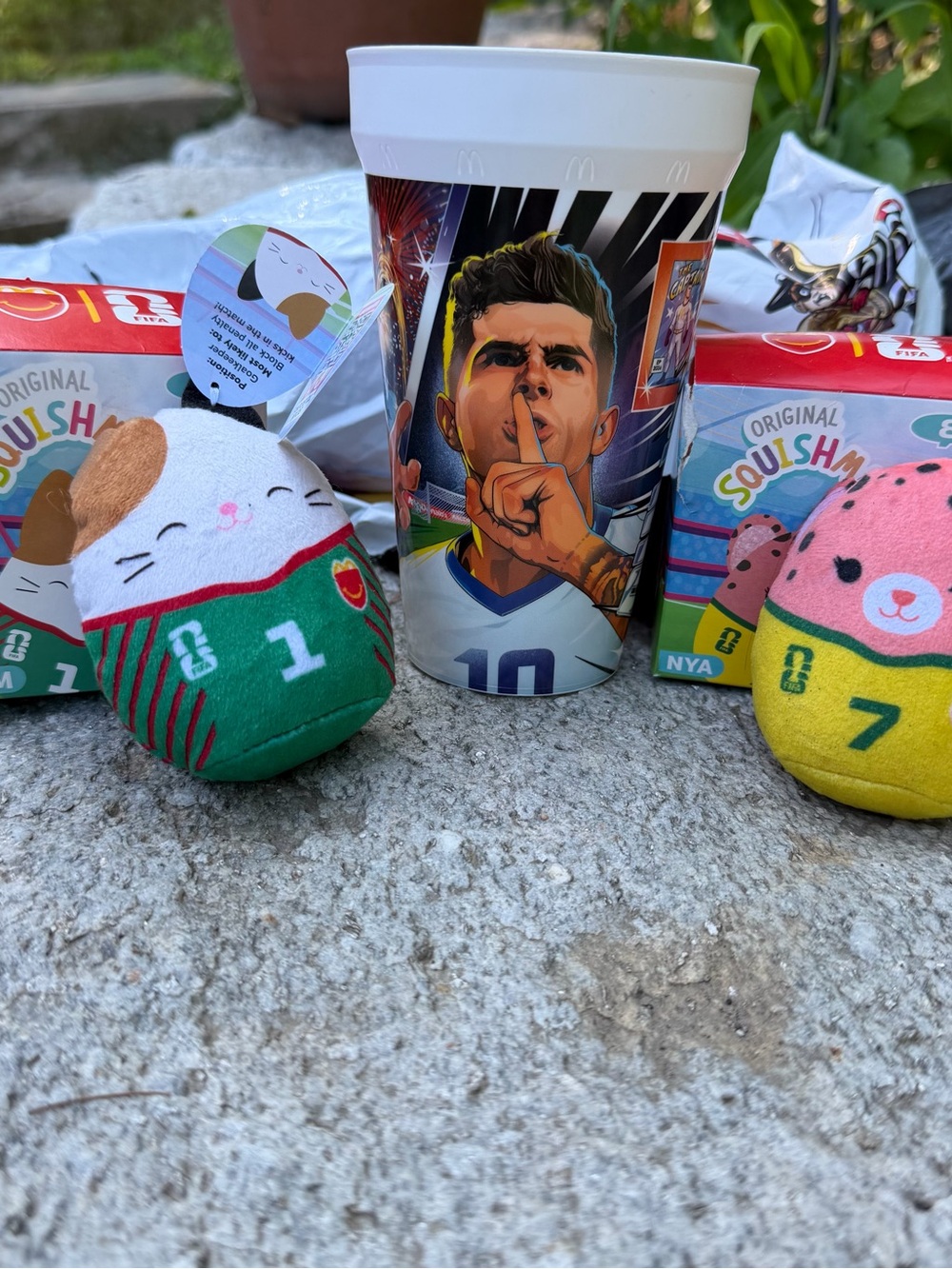 McDonald’s 2026 FIFA World Cup Lot -2 Soccer Star Cups & 2 Mini Squishmallows